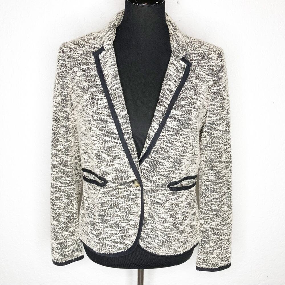 Anthropologie Cartonnier off white black knit button front blazer size 6
